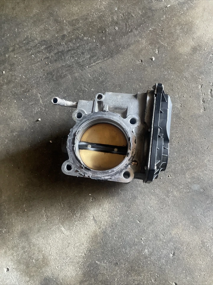 Lexus GS300 2006 carrocería del acelerador  Foto 3 de 4