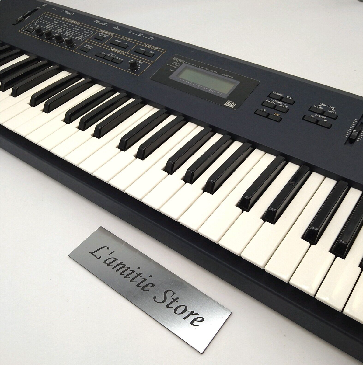 KORG コルグ N5 シンセサイザー　 SYNTHESIZER Korg N5 Music Synthesizer