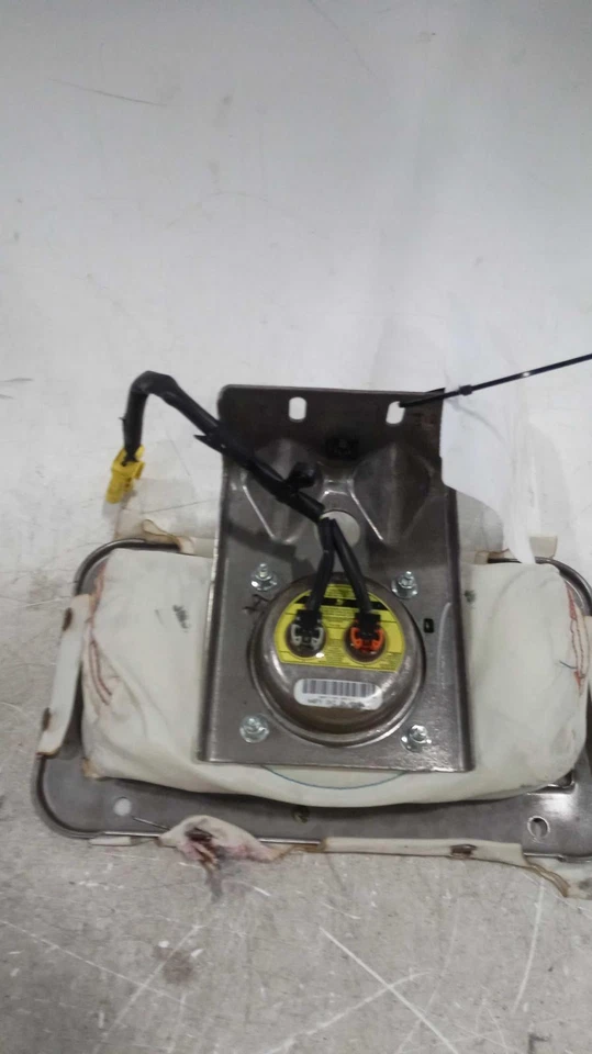 Used Right Instrument Panel Air Bag fits: 2014 Cadillac Srx passenger dash Right Foto 2 de 4