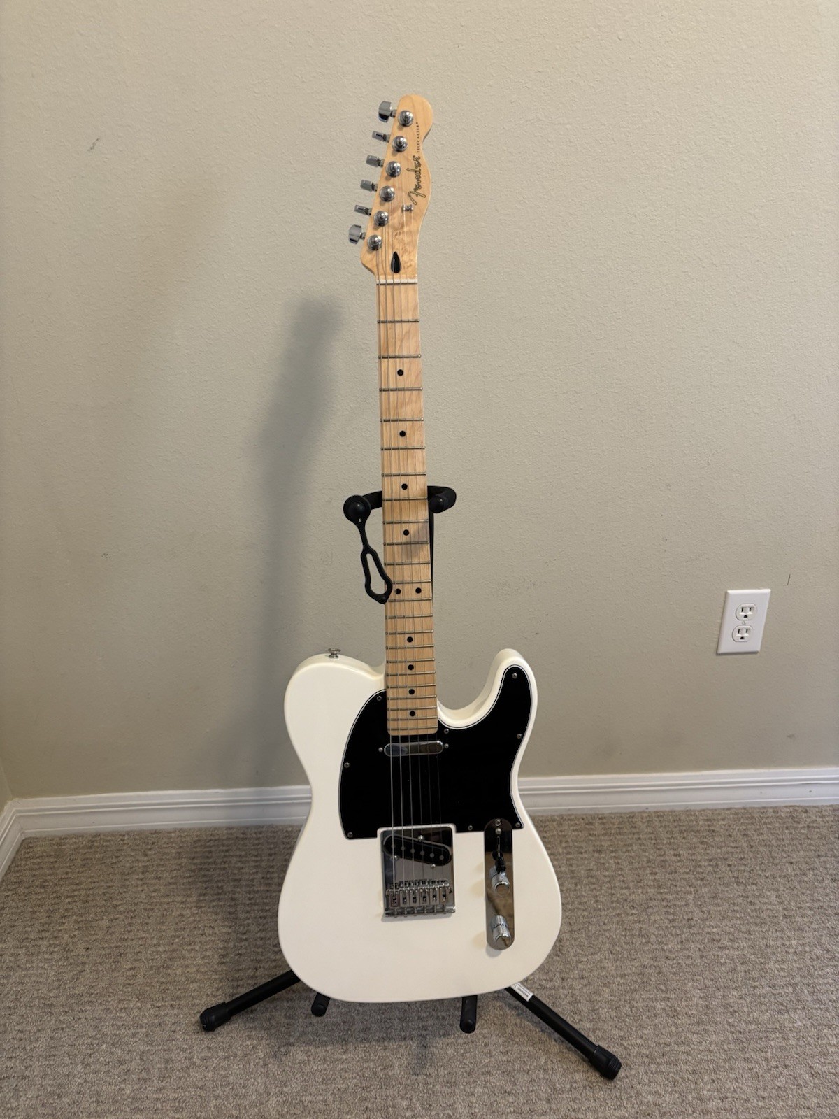 Fender Player Telecaster, Olympic Pearl/Maple Fingerboard + Fender hard case