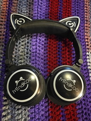 MindKoo - MH-7 - Cat Ear Bluetooth LED Light Up Headphones with Microphone