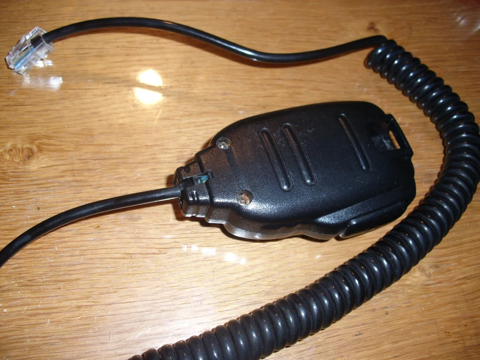 Handmikrofon mit Tasten - Bild 3 von 3