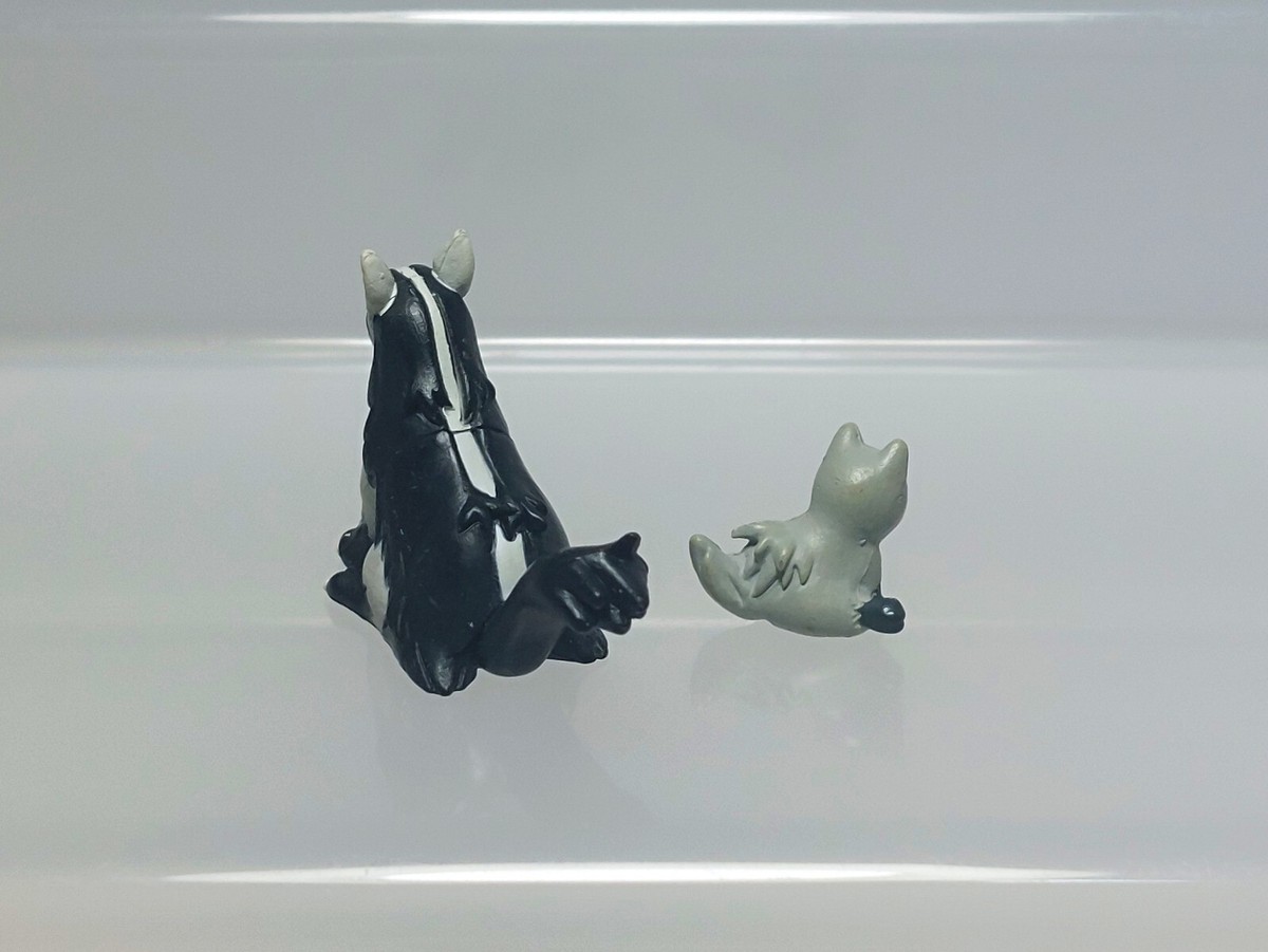 Mightyena Poochyena Pokemon Zukan 1/40 Scale Figure Tomy 2003 L03