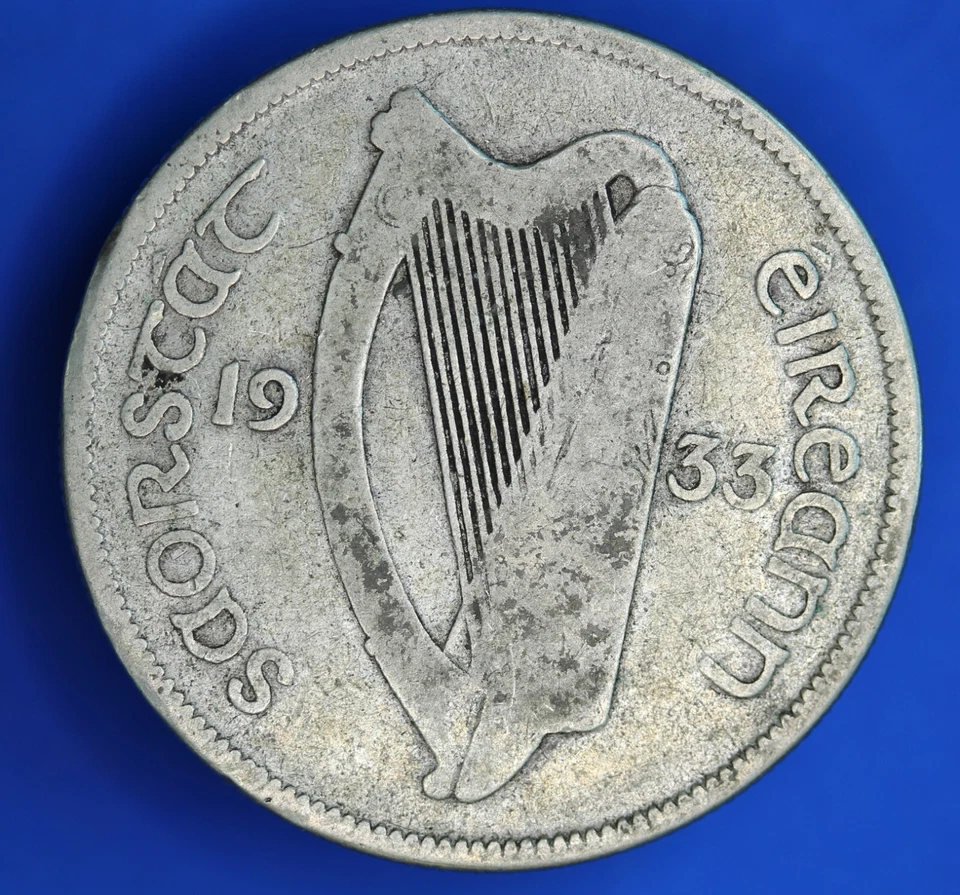 1933 Ireland Eire Irish Half Crown coin, 75% silver, Irish Hunter  [32589] - Image 2 of 2