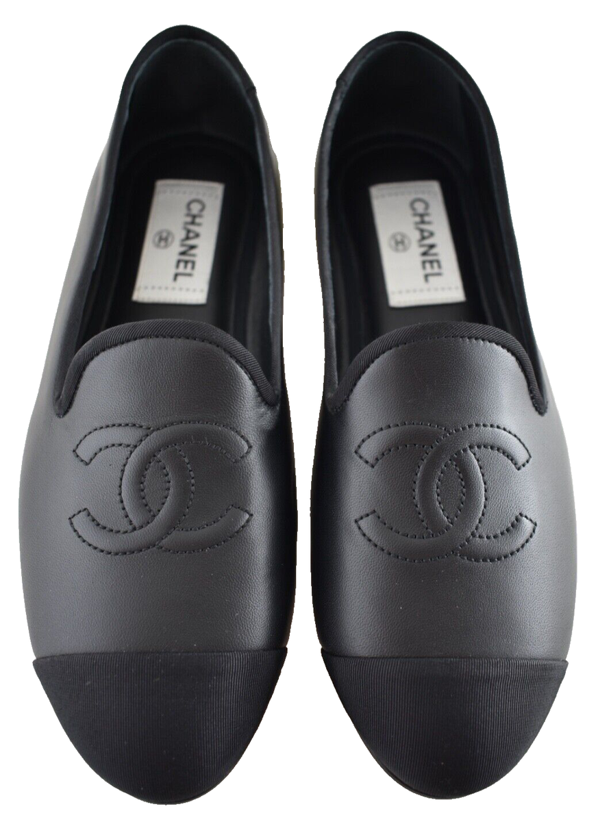 Chanel 23S Black Lambskin Grosgrain CC Logo Gold Heel Moccasin