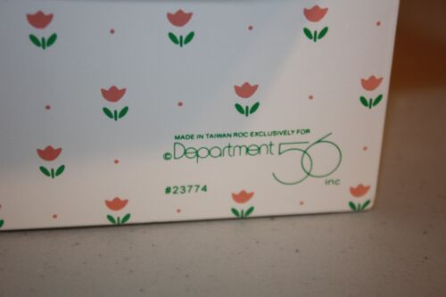 Dept. 56 Snowbunnies 1998 Bisque Porcelain Easter Pig #23774 FREE SHIPPING - Picture 4 of 4