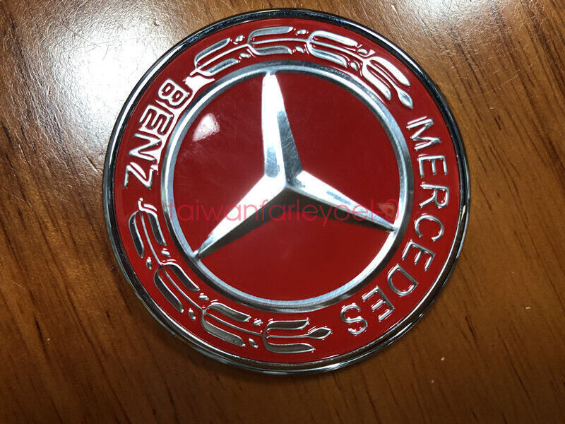 New Red Hood Flat Laurel Wreath Emblem for Mercedes W204 A0008171701