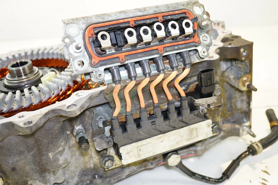 🔅Unidad de motor eléctrico híbrido e-CVT transmisión automática TOYOTA PRIUS 2016-2022 Foto 2 de 4