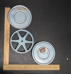 Vintage 8mm Or Super 8 Metal Film Reel Canister From 1950s Or 1960s  (Empty)