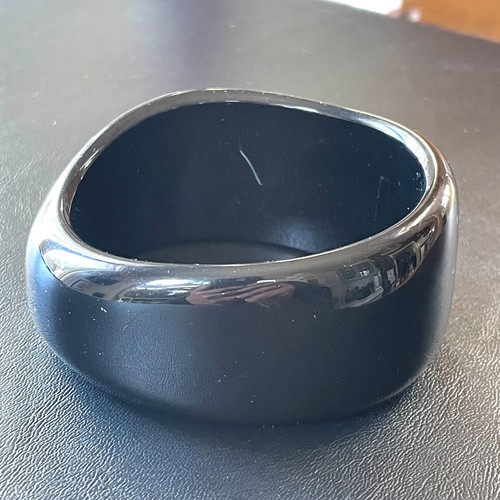 2.5/8” Assymetrical Black Lucite Acrylic Bangle Bracelet Vintage