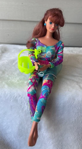 Vintage Barbie Hot Skatin' Midge Doll 1994 Mattel #13393 Articulated Doll