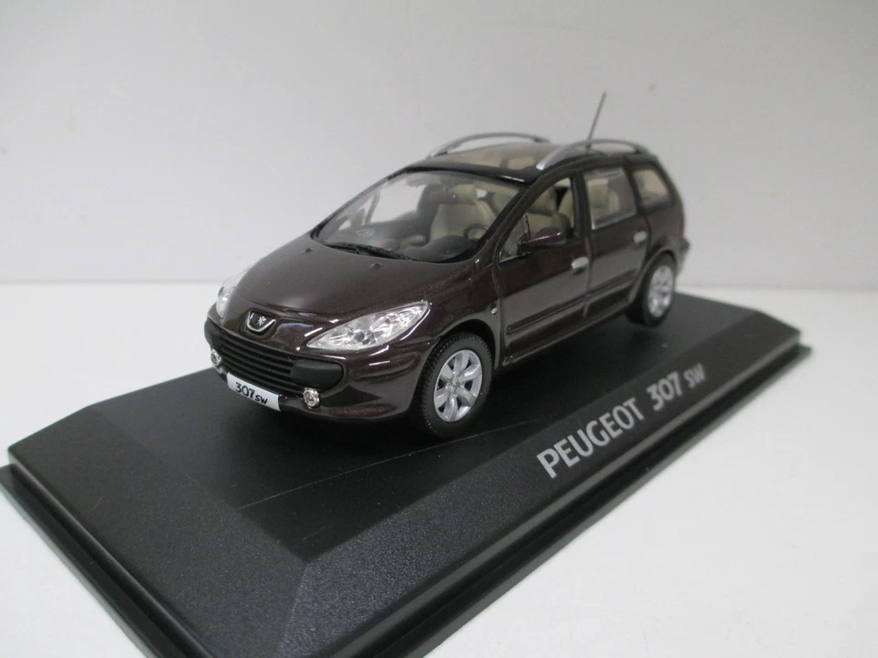 PEUGEOT 307 SW Restylée Phase 2 II Prune Montecristo 2005 NOREV 473720 au 1/43 - Photo 3/4