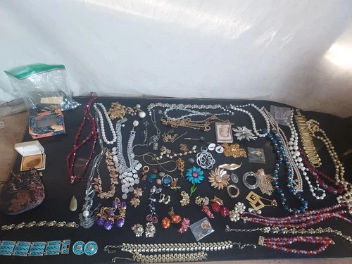 Vintage to Modern Costume Jewelry Lot 3 +lbs necklaces, pendants, earring +