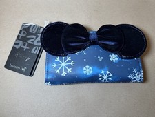 NWT Loungefly Disney Wallet Snowflakes  Minnie Mouse