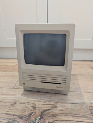 Vintage Apple Macintosh SE Computer Monitor M5011 - Parts Only