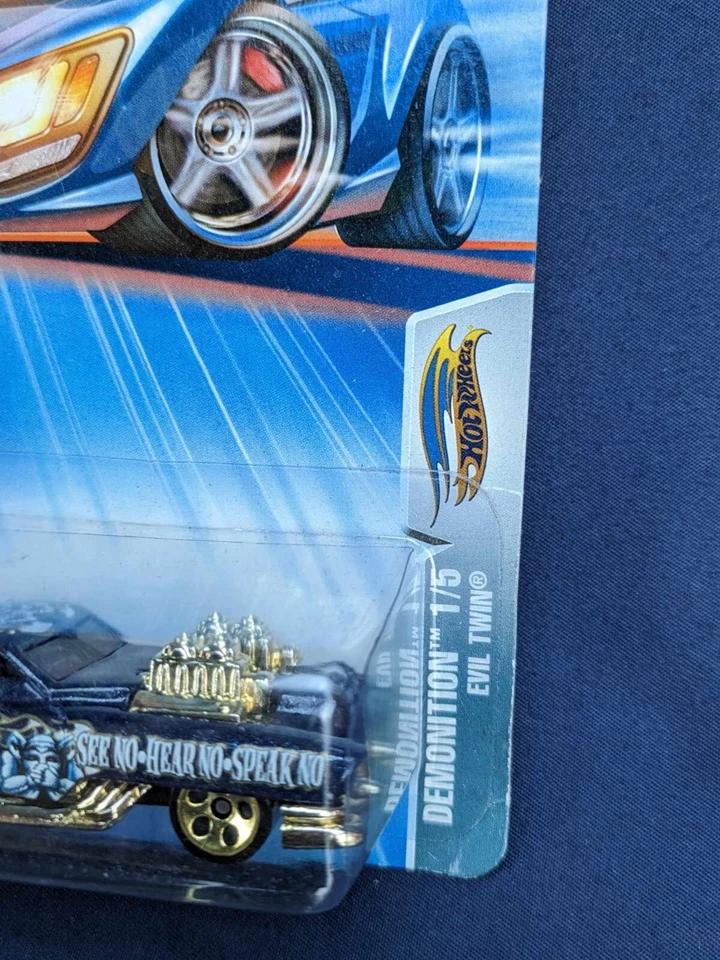 Mattel Hot Wheels 2004 Demonition Series 1/5 Evil Twin #148 Foto 4 de 4