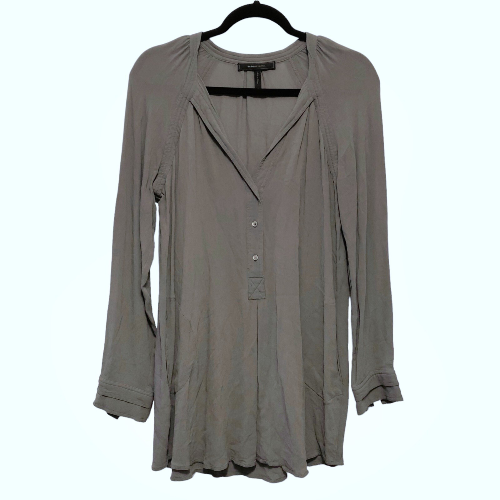 BCBG Maxazria Solid Gray Notch V-neck Long Sleeve… - image 1