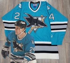 RARE! AUTHENTIC VINTAGE SERGEI MAKAROV SHARKS HOCKEY JERSEY STARTER MEDIUM 