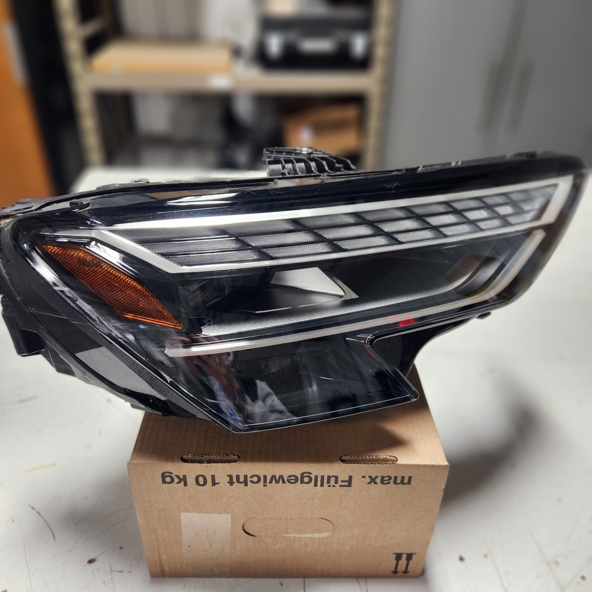 Audi A3 8Y Headlight Right Full LED 8Y0941034 Original for sale