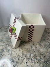 Bath And Body Works Ceramic Gift Box Cookie Jar 1997