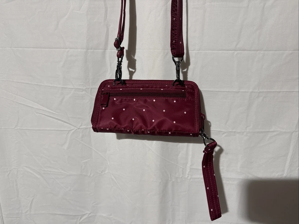 LUG Kickflip SE Convertible RFID Cartera/Bolso Bandolera Borgoña Lunares Foto 4 de 4