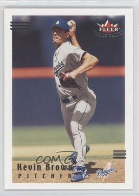 2002 Fleer Triple Crown Kevin Brown #176 0i6