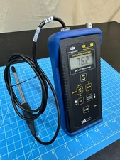 IQ Scientific IQ150 pH Meter Dual pH Technology mV Thermometer w/ Case - Tested