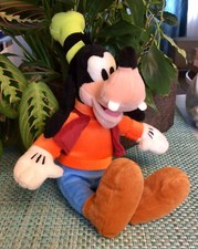 12  Disney Plush GOOFY Beanbag Pellets Red Vest Open Mouth Teeth