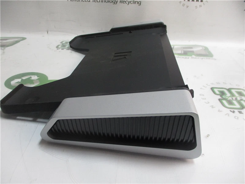 Base Henge Docks HD02HA13MBPR para MacBook Pro Retina de 13 pulgadas 2016-2020 Foto 3 de 4