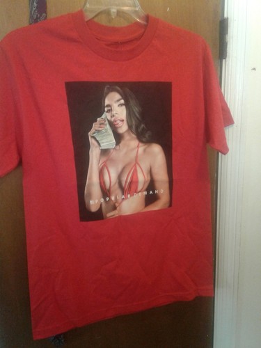 NWT Popular Demand money calls red t 