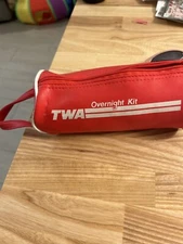 VTG TWA Airlines Travel Red Zippered Overnight Kit Toiletry Bag w/ Accessories