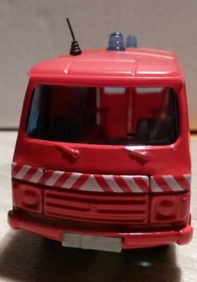 Miniature Pompier Peugeot J9 Fourgon (1/50) - Solido, 1987, Métal, Occasion