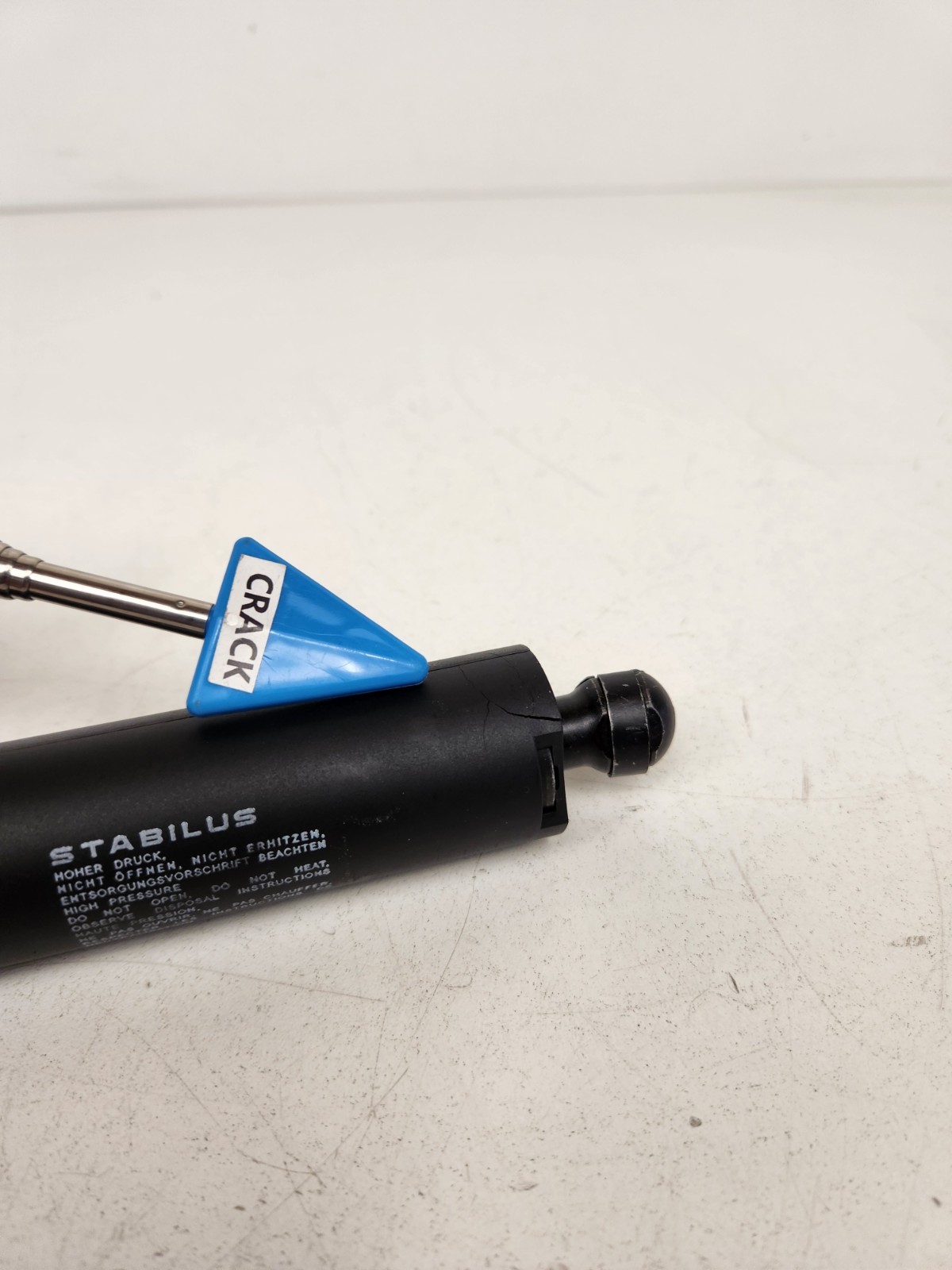 McLaren MP4-12C 2012-2014 Strut assembly