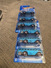 2005 Hot Wheels 1:64 Red Lines 1/5 Surfin' School Bus Blue #096