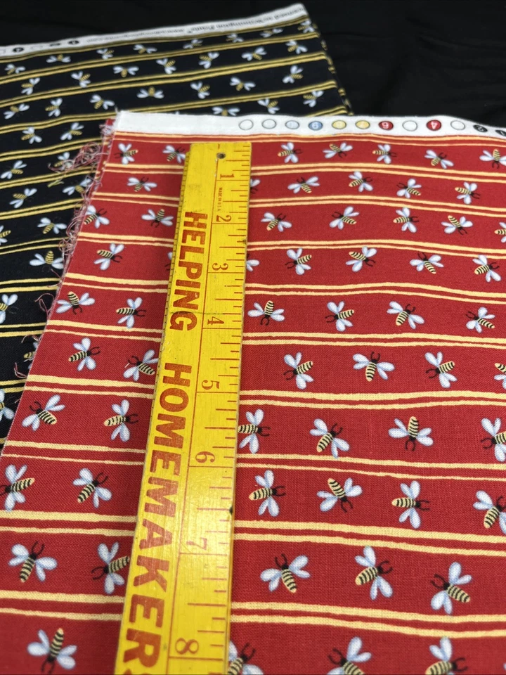 Tela Fun On The Farm, 100% algodón, 2 yardas de abejas, rojo negro Foto 4 de 4