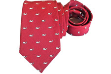 VINEYARD VINES MEN'S TIE RED/WHALE PATTERN Width: 3.50" Length: 60"