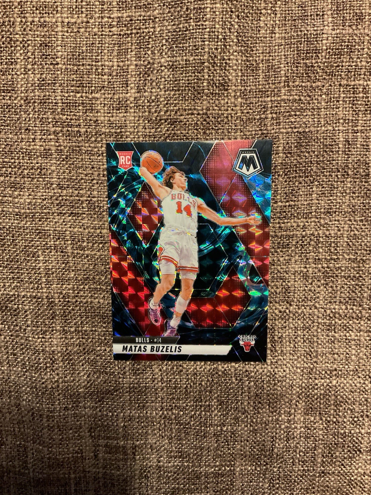 2024-25 Panini Mosaic Rookies Matas Buzelis #223 Genesis Mosaic Prizm (RC)