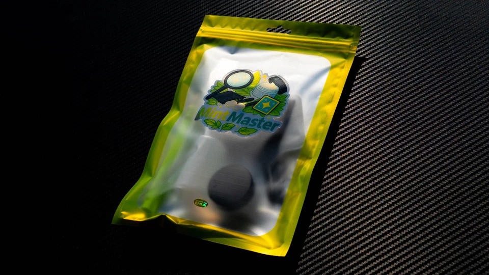 MintMaster Card Care Cleaning Kit Spray & Polish - Pokémon, Sports & TCG Cleaner - Изображение 2 из 4