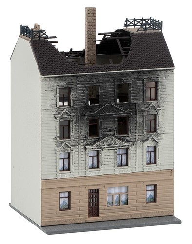 N Scale Buildings - 232326 - Dwelling house on fire - Kit - Picture 3 of 3