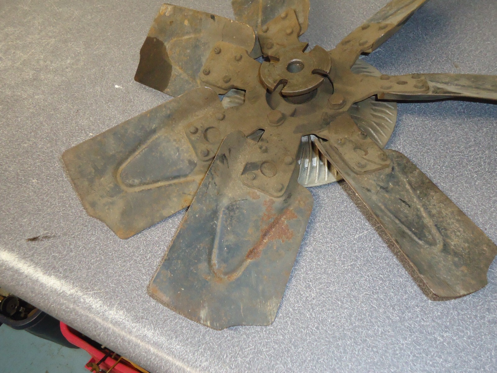 GM 19" 7Blade Cooling Clutch Fan Chevrolet Chevy Chevelle Camaro Nova