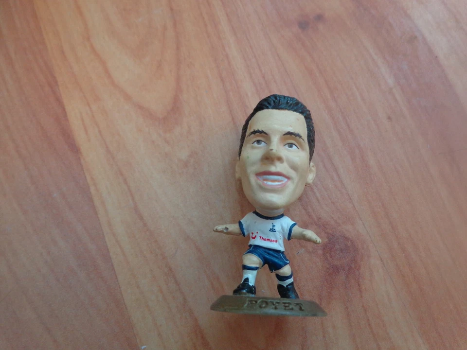 Corinthien Microstar S6 Gus Poyet Tottenham Hotspur MC1320 Or Football Figure - Photo 1/1