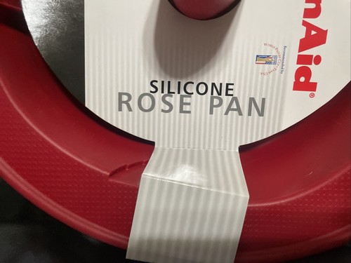 Kitchen Aid Silicone Rose Bundt Cake or Gelatin Pan Mold Bakeware-Red Jello Mold - Picture 12 of 12