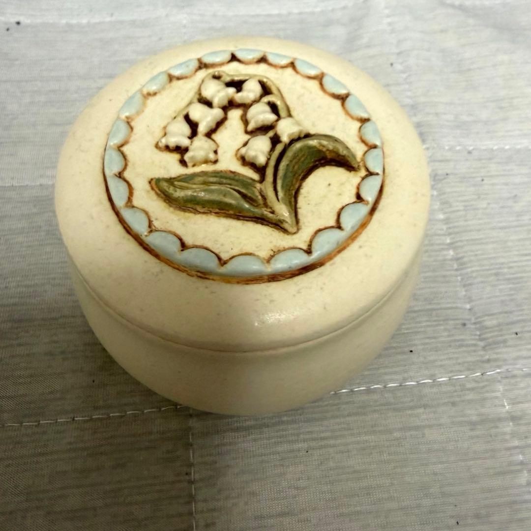 Michi Ito Handmade Lily of the Valley Jewelry Box Art Craft Used D approx 7.5cm