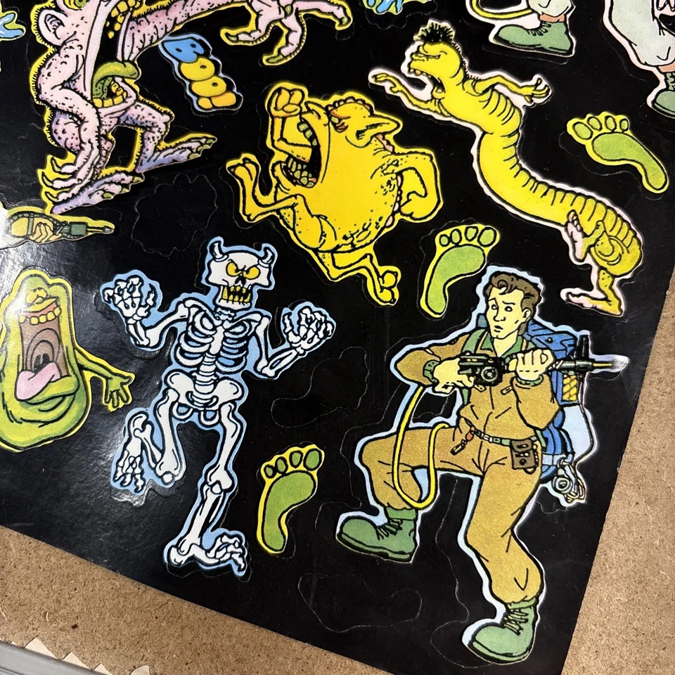 Vintage 1986 The Real Ghostbusters Colorforms Play Set - Image 4 of 4