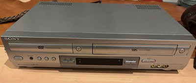 Sony SLV-D300P DVD Player