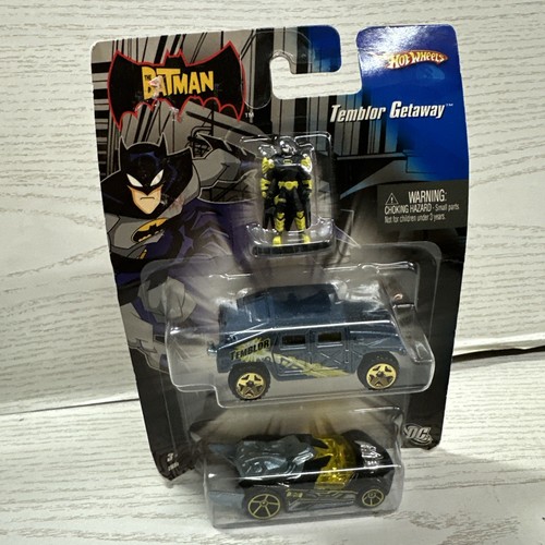 HOT WHEELS 2006 DC COMICS BATMAN TEMBLOR GETAWAY SET - Picture 1 of 11