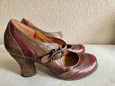 Naya Jupiter leather mary jane shoes. sz6. very gently used.