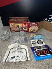 Vintage 1982 / Micro Collection Bespin Gantry, Kenner Star Wars wBox Unoped Figs