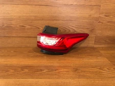 2018-2021 CHEVY CHEVROLET TRAVERS RIGHT SIDE LED TAILLIGHT TAIL LIGHT LAMP OEM