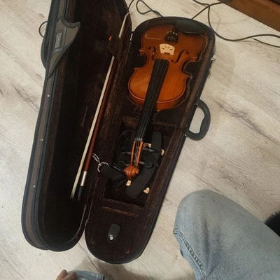 3/4 Violin - Stentor - Handmade - Impeccable - image 1 of 4